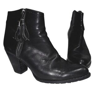 Stuart Weitzman Black Leather Tassel Side Zip Ankle Booties Block Heel Size‎ 7